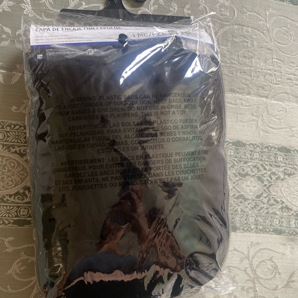 DARK SIDE 🖤BLACK🖤 LACE HOODED COSTUME CAPE ONE SIZE FITS MOST 🌟NWT🌟 - Picture 6 of 8